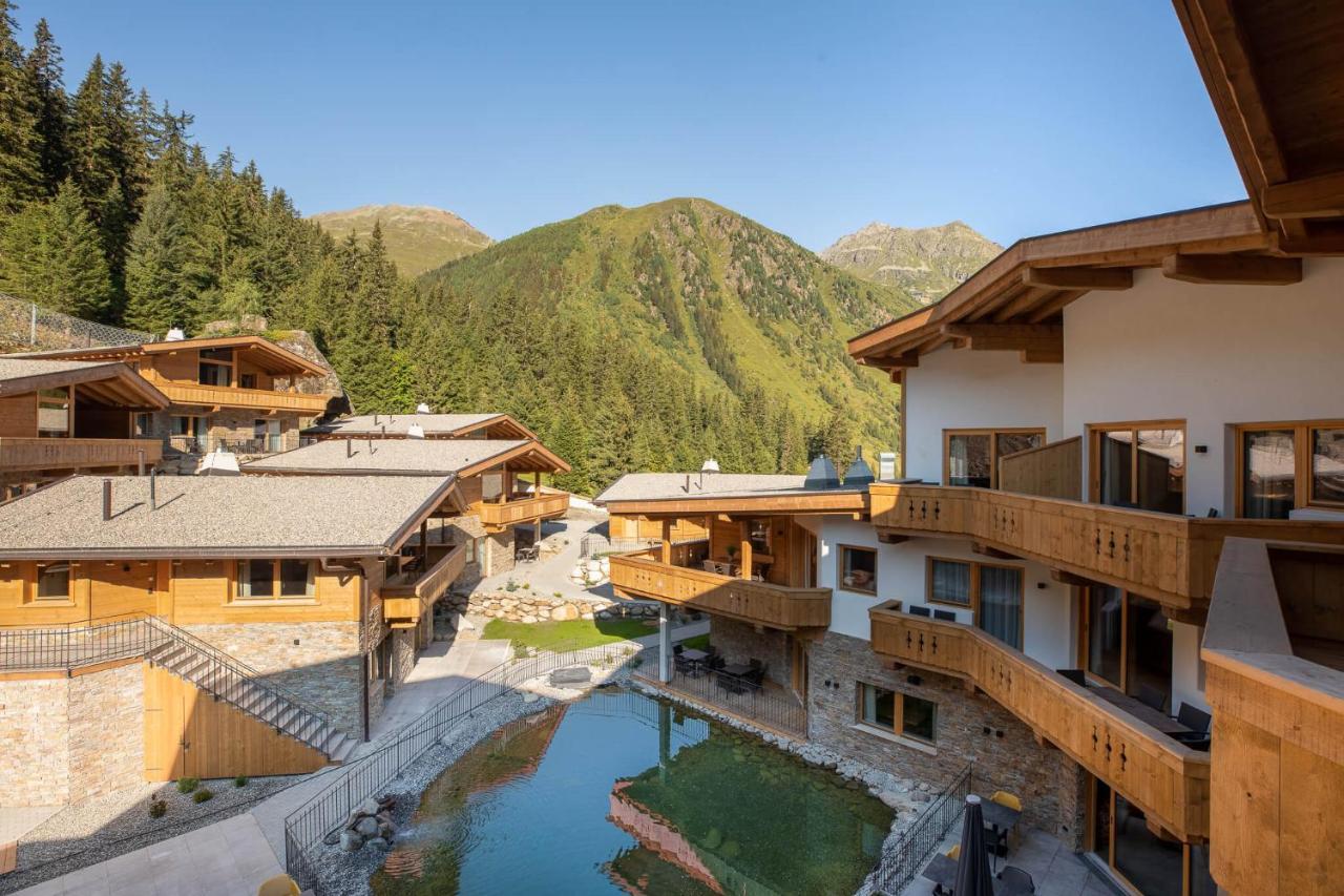 Das Chaletdorf - Pitztal Sankt Leonhard im Pitztal Exteriör bild