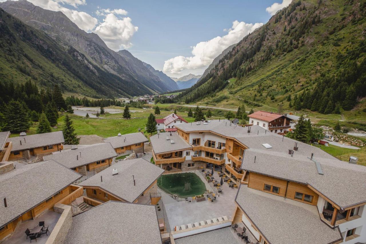 Das Chaletdorf - Pitztal Sankt Leonhard im Pitztal Exteriör bild